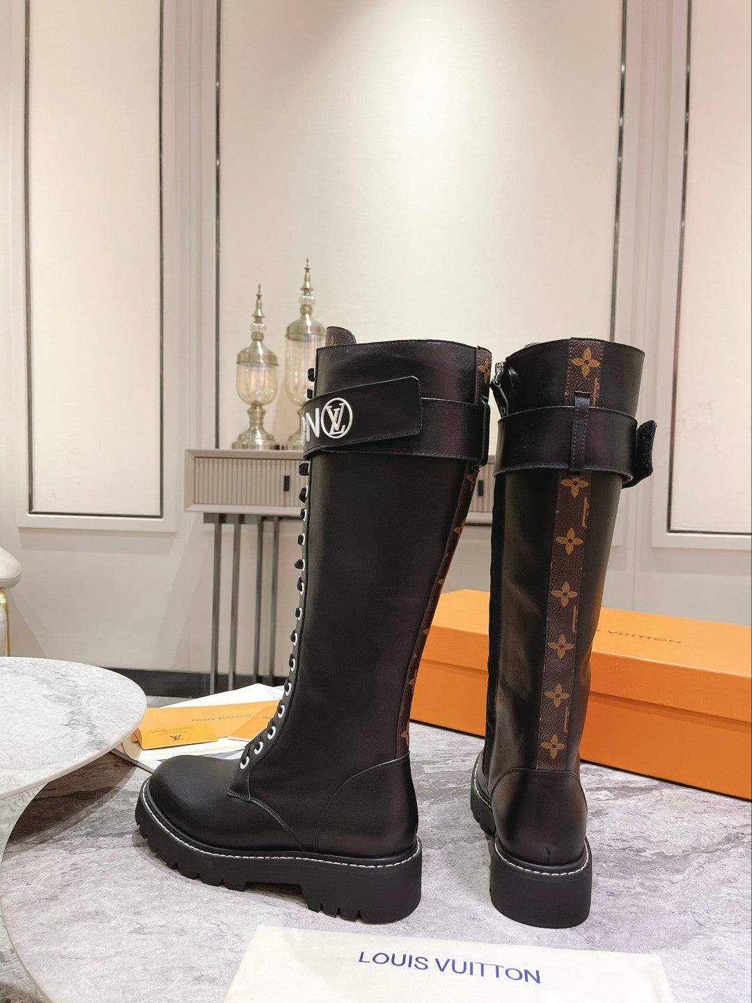 Premium  LUV BOOTS 040