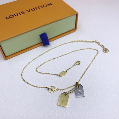 EN - Lux Necklace LUV017