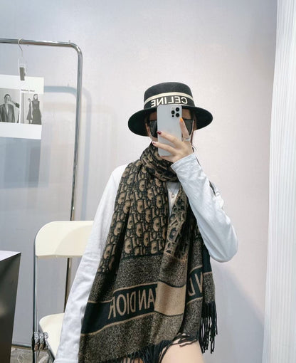 EN - Luxury  DIR Scarf 001