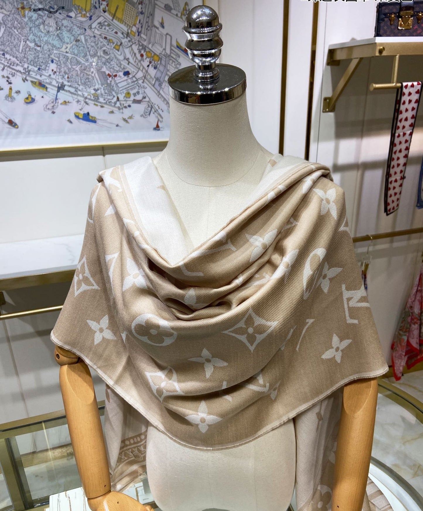 EN - Luxury LUV  Scarf 004