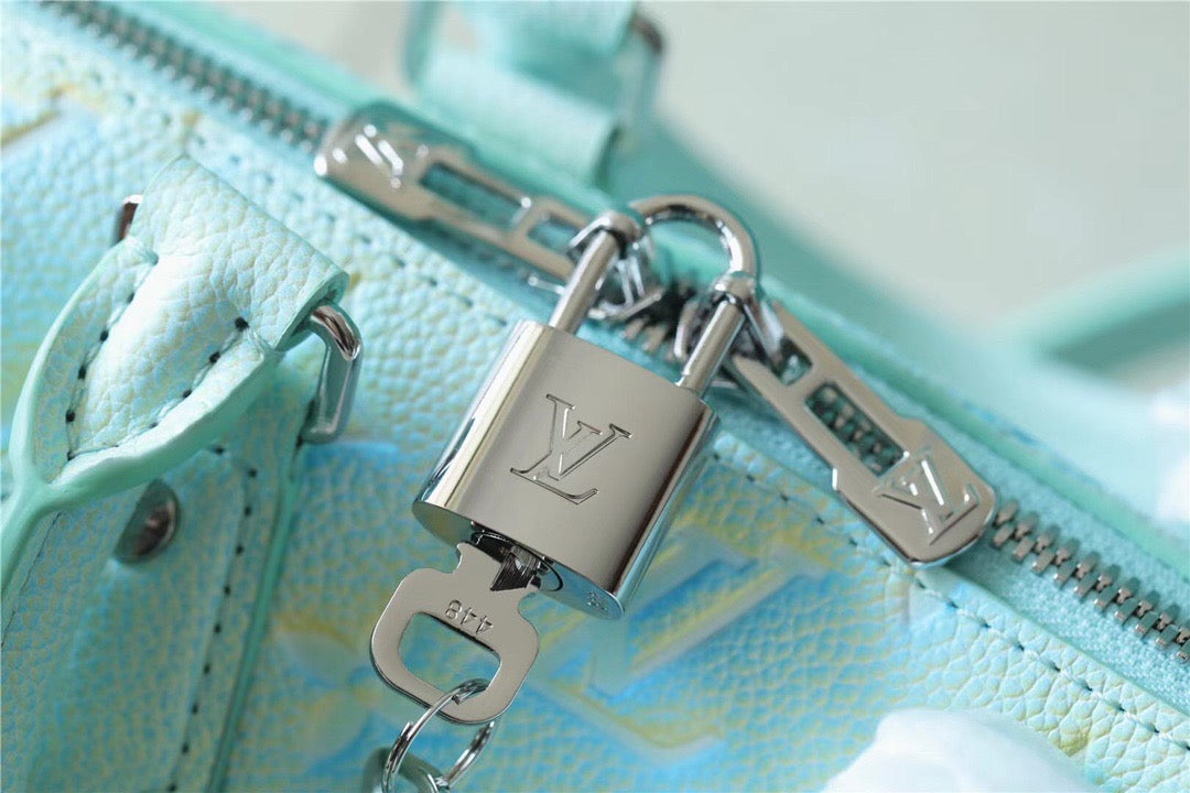 LV Speedy Bandouliere 20 Monogram Empreinte Vert D&#8217;eau Green For Women,  Shoulder And Crossbody Bags 20.5cm/8.1in LV M46092