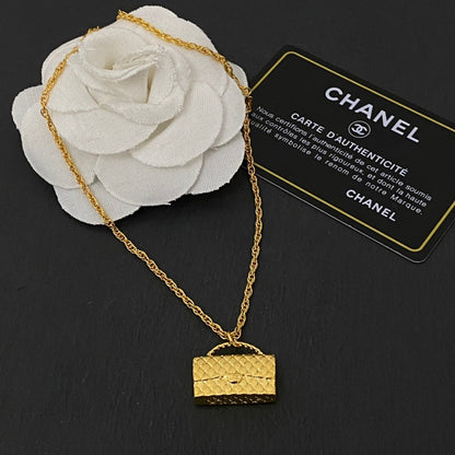 EN - Lux Necklace CHL015