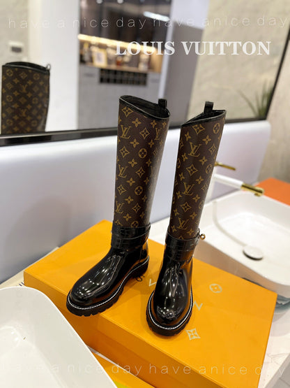 Premium  LUV BOOTS 029