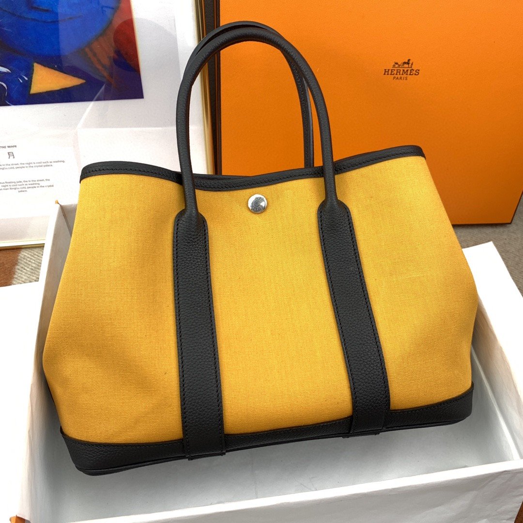 HM Garden Party 36 Canvas Tote Bag Yellow/Black For Women, Women’s Handbags, Shoulder Bags 14.2in/36cm